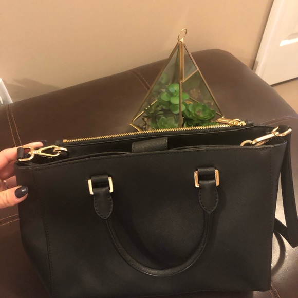 Michael Kors Black leather purse - Picture 5 of 8